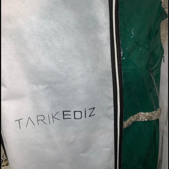 Tarik Ediz emerald green evening gown - Picture 4 of 7